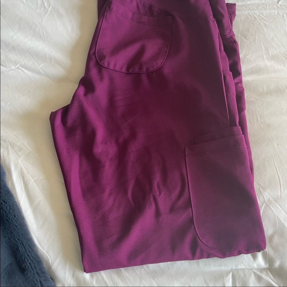 Maternity scrubs